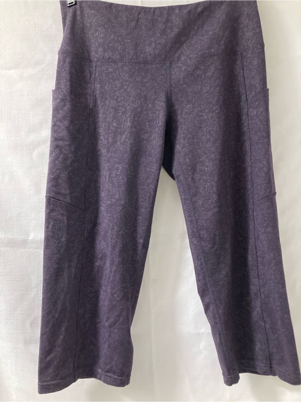 Kirkland Signature Purple Heather Capri Leggings M